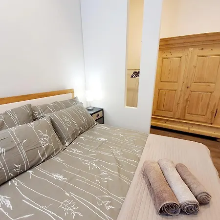San Leonardo Apartment *